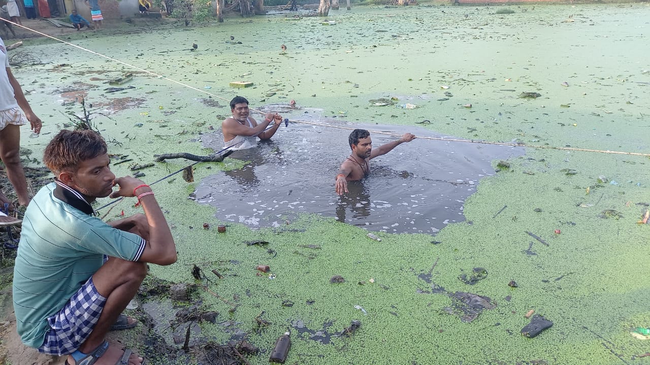 मैनपुरी : शोच क्रिया करने गई महिला की तालाब में डूबने से हुई मौत