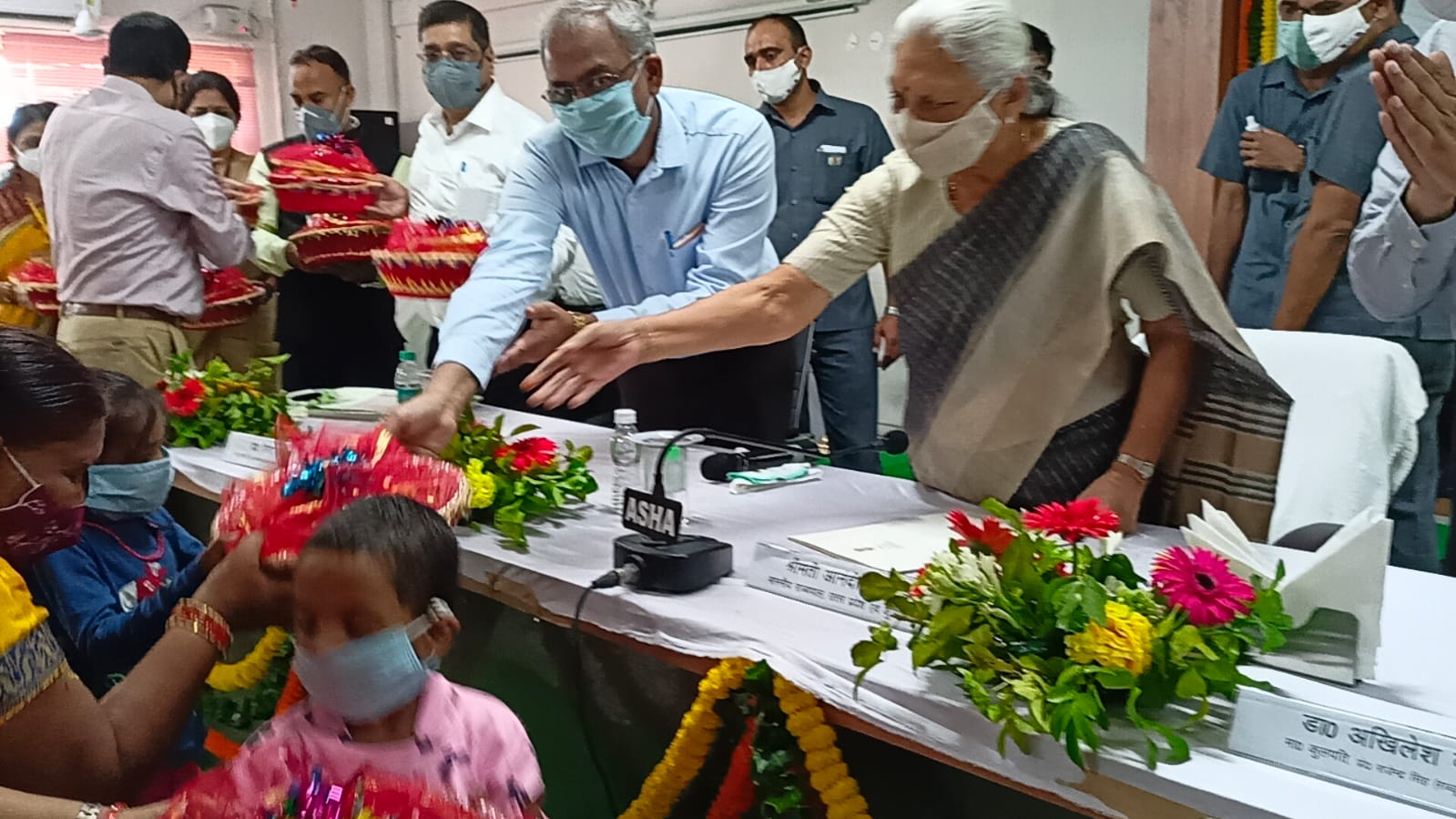 प्रयागराज: उत्तर प्रदेश की मा0 राज्यपाल श्रीमती आनन्दीबेन पटेल ने प्रो0 राजेन्द्र सिंह (रज्जू भय्या) विश्वविद्यालय में नवनिर्मित भवनों का किया लोकार्पण