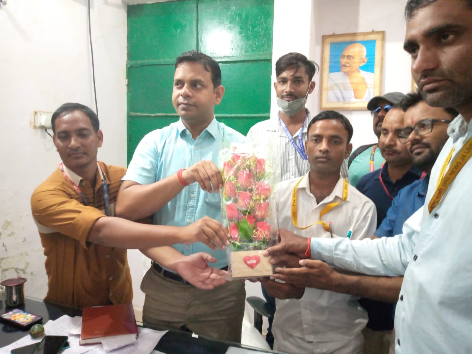 जौनपुर: क्रांतिकारी पत्रकार परिषद प्रतिनिधि मंडल ने उप जिलाधिकारी शाहगंज का किया स्वागत