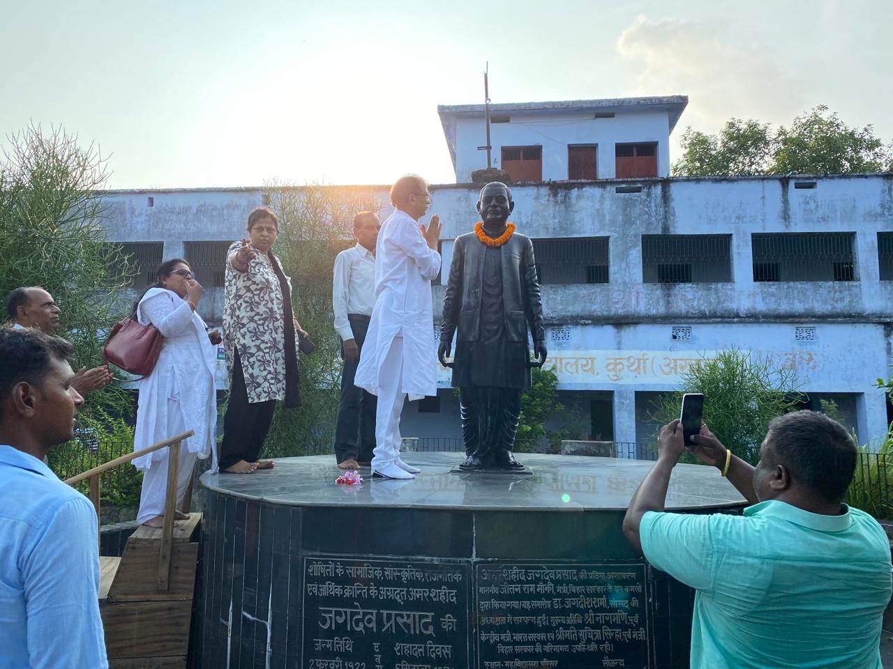 अमर शहीद बाबू जगदेव प्रसाद की  विचारधारा से सबक ले समाज : तपेन्द्र प्रसाद शाक्य