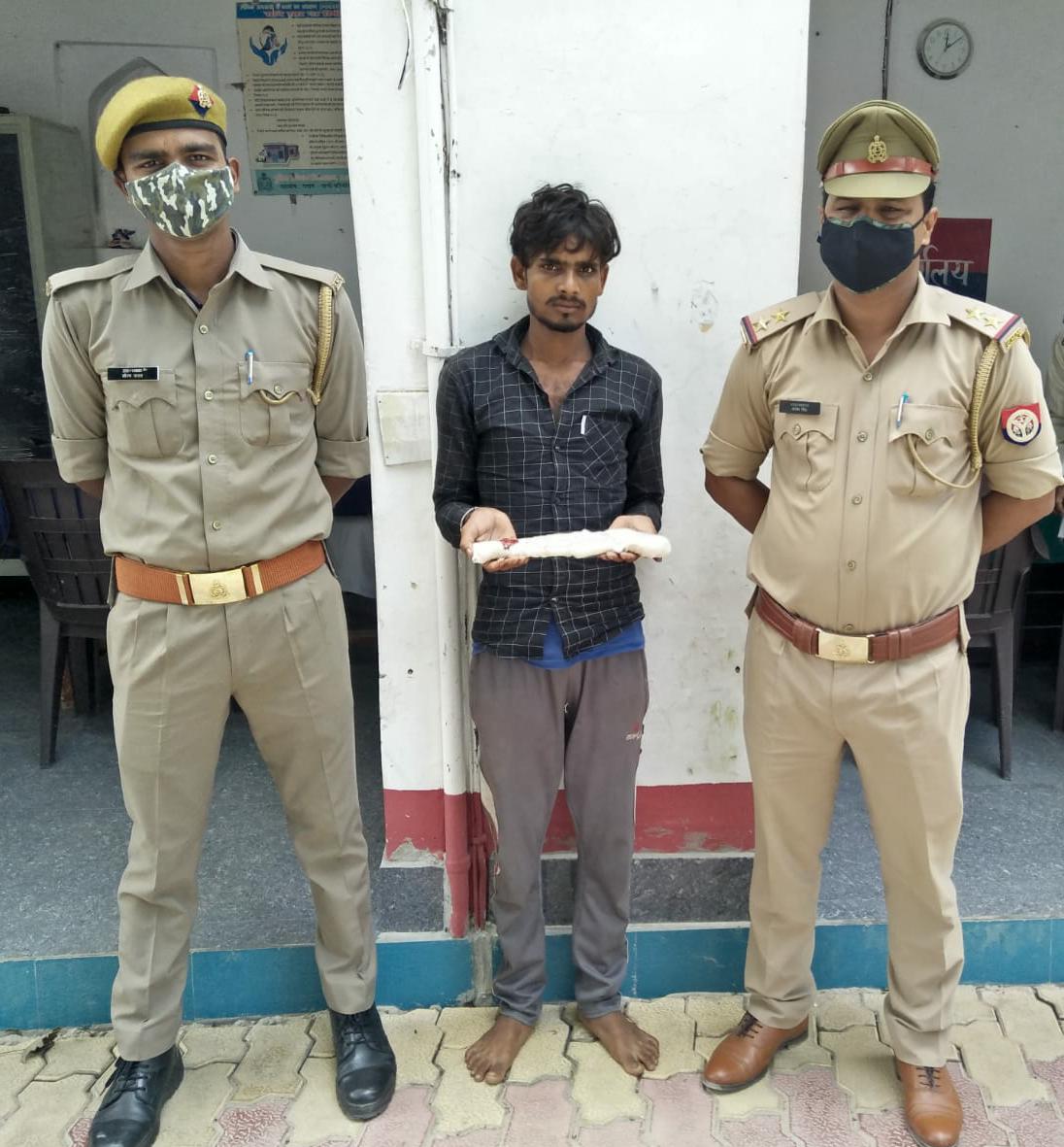 बाराबंकी: थाना रामनगर पुलिस ने एक शातिर अभियुक्त को किया गिरफ्तार, कब्जे से एक अदद तमंचा मय कारतूस बरामद