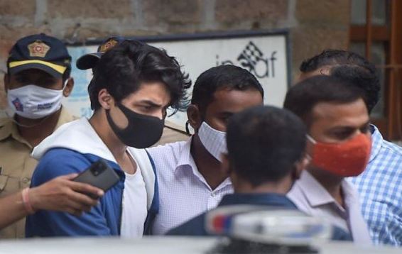 कैदी नंबर 956  बनाए  गए आर्यन खान,पांच दिन और जेल में रहेगे