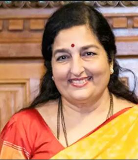 लोग मानते थे लता मंगेशकर से बेहतर, अनुराधा पौडवाल ने इस वजह से छोड़ा थी फिल्म इंडस्ट्री,