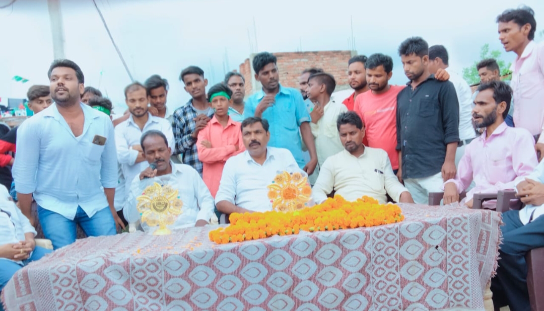 प्रयागराज: कोरॉव बारा रवि अव्वल का त्यौहार मनाया गया