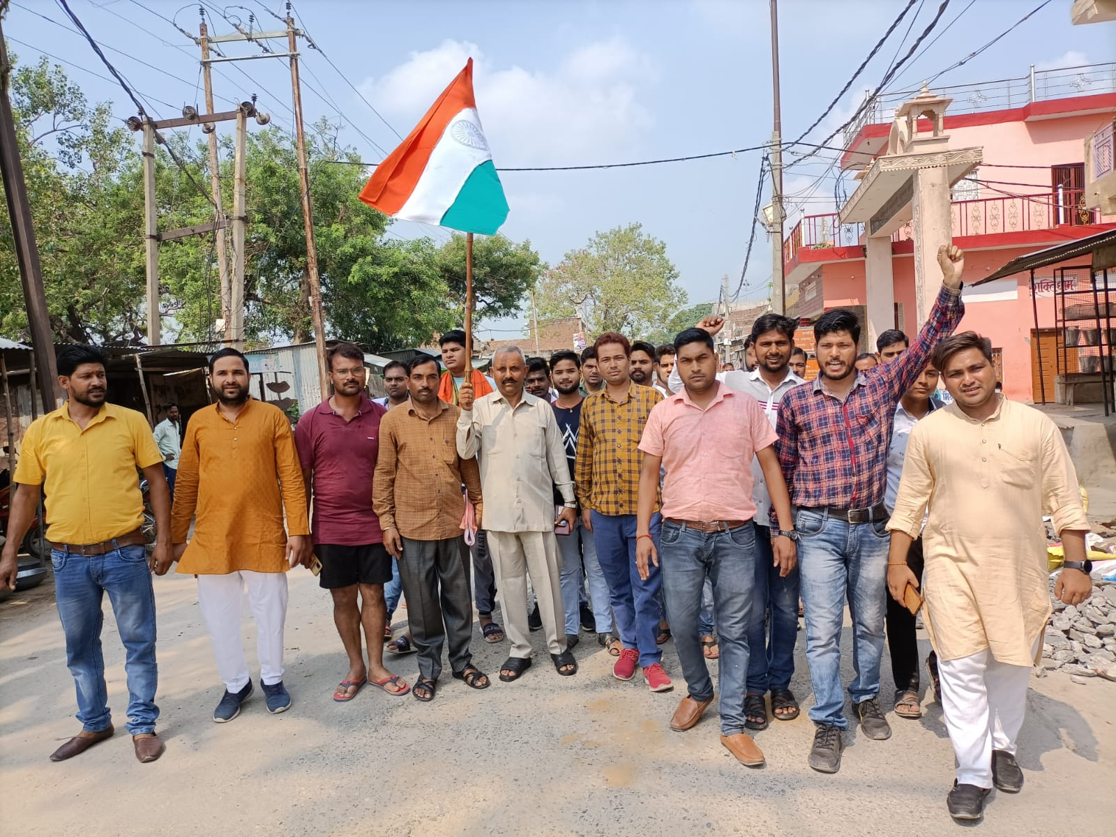कासगंज: गांधी जयंती पर भारतीय जनता पार्टी के पदाधिकारियों ने निकाली तिरंगा यात्रा