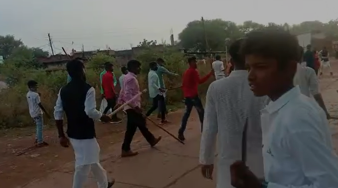 रायपुर :- दशहरे के अवसर पे ग्राम बहेसर में सतनामी समाज द्वारा निकली शोभायात्रा…