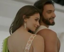 'रॉकी और रानी की प्रेम कहानी' में रोमांस करते दिखेगे रणवीर सिंह और आलिया भट्ट