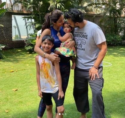 राज कुंद्रा के सोशल मीडिया छोड़ने के बाद शिल्पा शेट्टी ने शेयर की पहली पोस्ट, दिया 'बड़े बदलाव' का संकेत