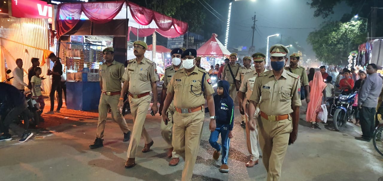 बहराइच: अपर पुलिस अधीक्षक ग्रामीण के नेतृत्व में किया गया पैदल गस्त।