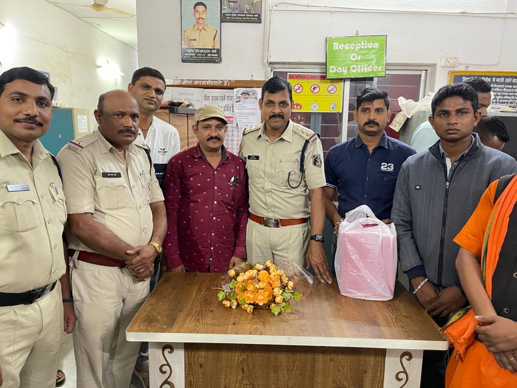 रायपुर :-नेवरा थाना मे 22 पुलिस कर्मियों का तबादला