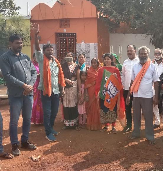 रायपुर:- भाजपाइयों ने फूंका मुख्यमंत्री भूपेश बघेल और मोहम्मद अकबर का पुतला