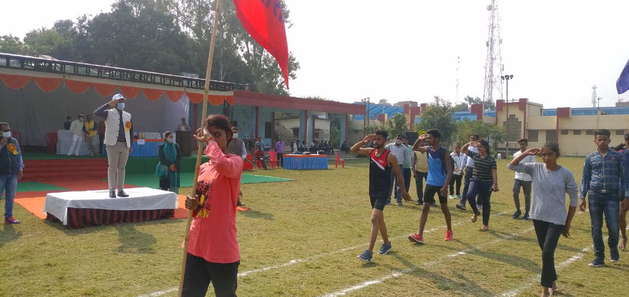 पीलीभीत: लॉजिस्टिक्स की सुलभता में राज्यों की रैंकिंग में उत्तर प्रदेश छठे स्थान पर पहुँचा।