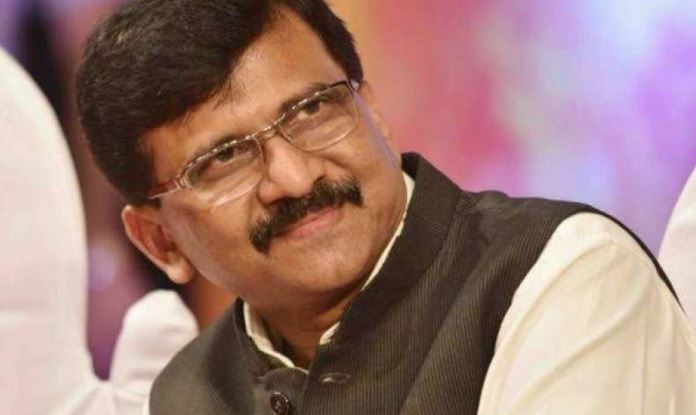 शिंदे गुट में शामिल होने वाले 6 सांसदों को लेकर संजय राउत का बड़ा दावा