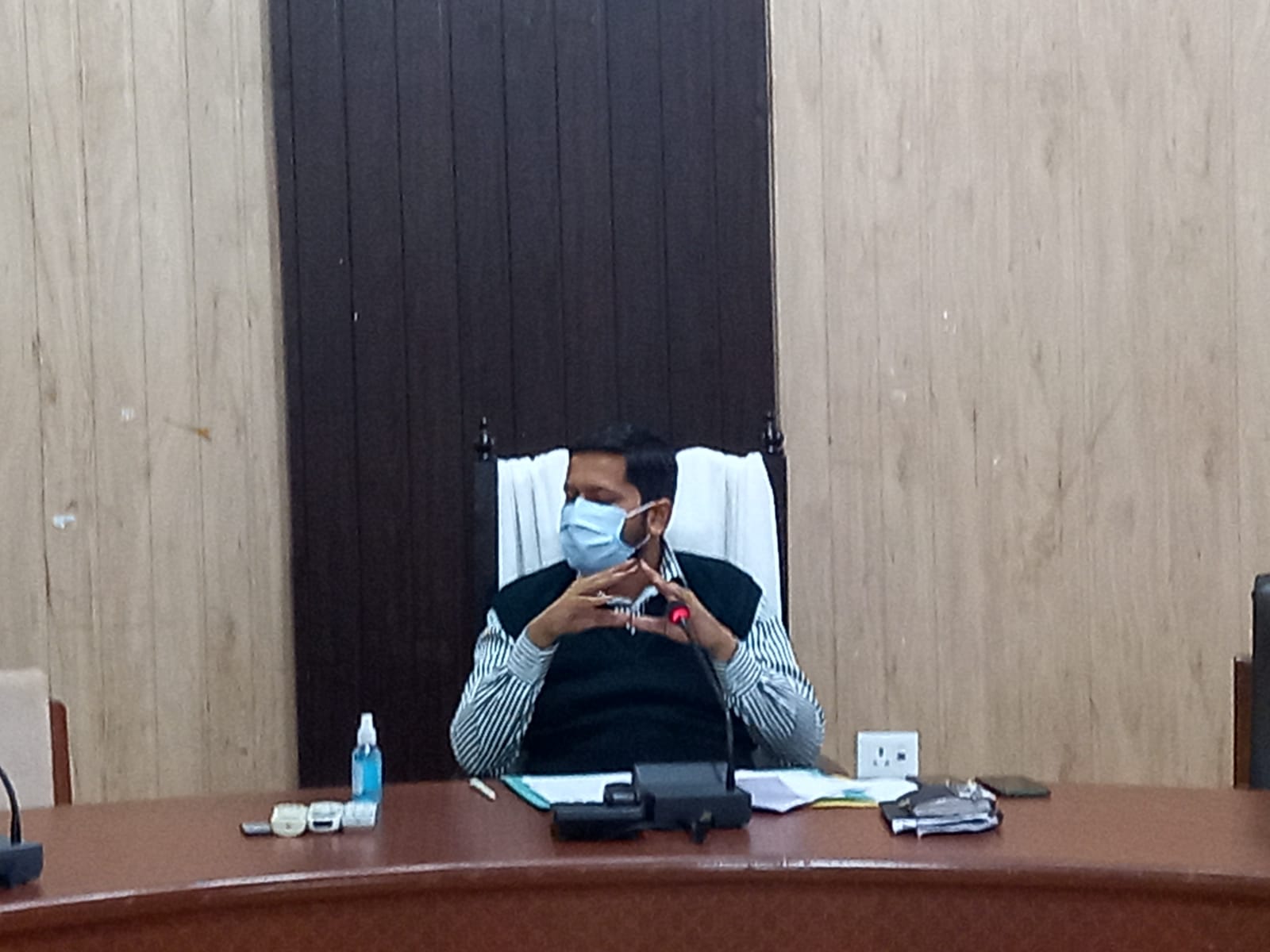 पीलीभीत:आरआरटी टीम द्वारा किये जा रहे कार्यों की नियमित की जाये समीक्षा-जिलाधिकारी।