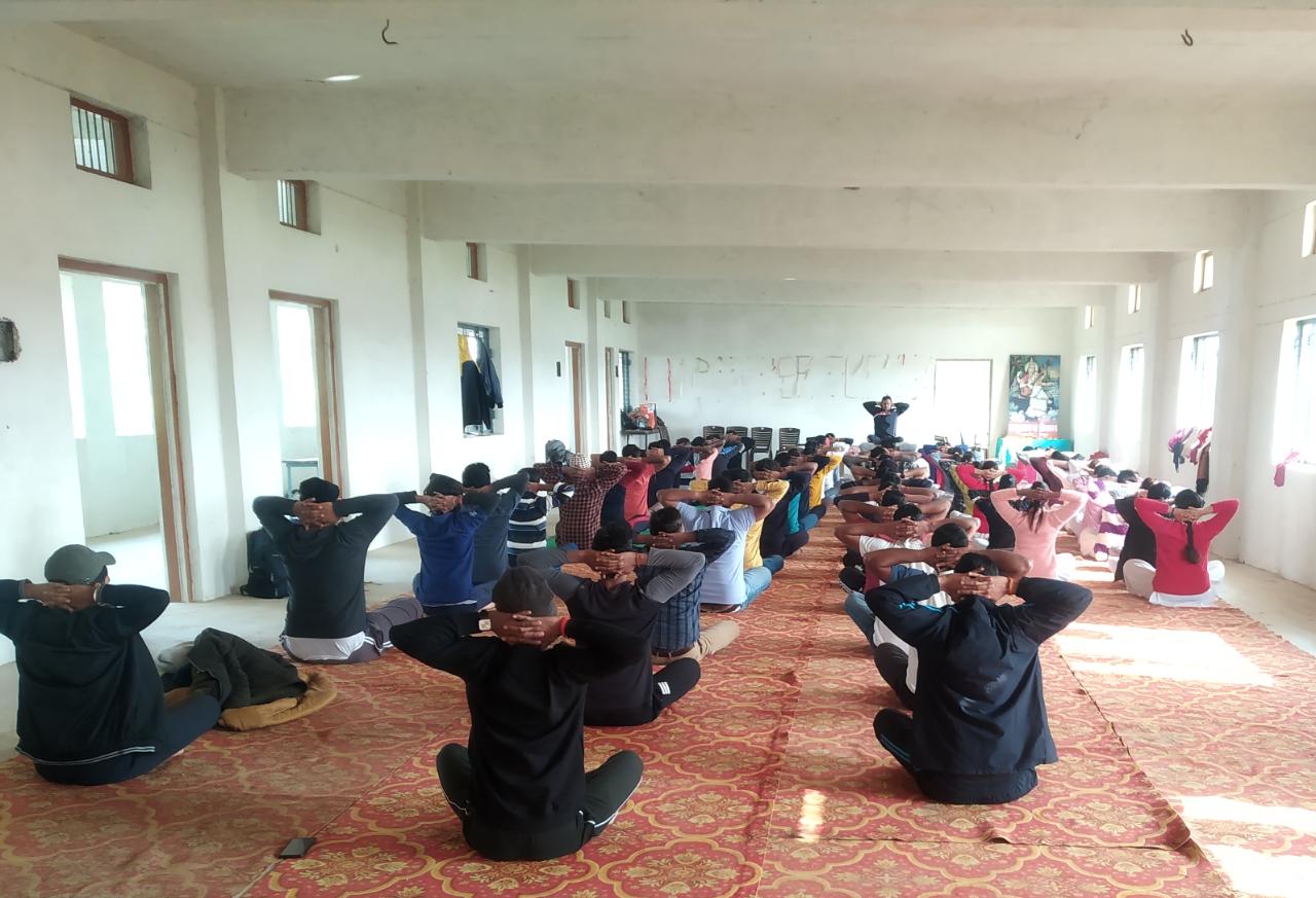 जौनपुर:सरजू प्रसाद महाविद्यालय कजगाव जौनपुर में पाँच दिवसीय योग प्रशिक्षण शिविर प्रारम्भ।