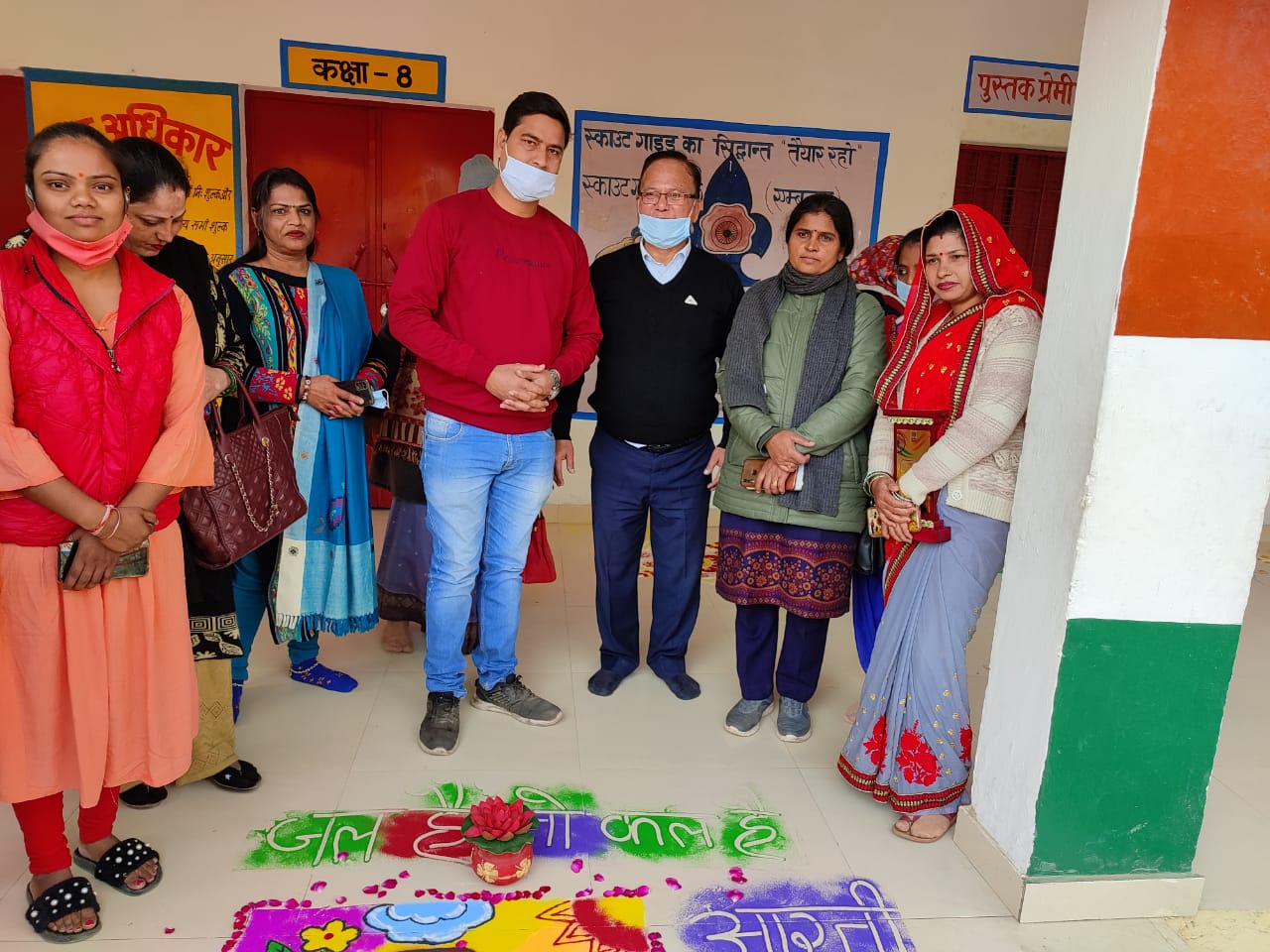 बरेली- अमृत महोत्सव: महिलाओं ने स्टॉल लगा और रंगोली सज़ा कर लिया जल को अमृत बनाने का संकल्प