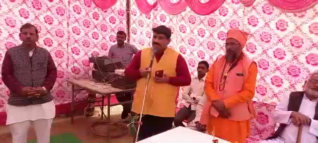 बरेली - 126 विधानसभा आंवला क्षेत्र में समाजसेवी डॉ जीराज सिंह यादव ने की जनसभायें लोगों ने उनके टिकट होने की की दुआएं।