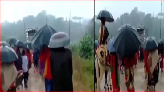 पीलीभीत:बदरा बरसने का कर रहे किसान इंतजार, हाय रे कैसे बचेगी बिन पानी गन्ने की फसल।