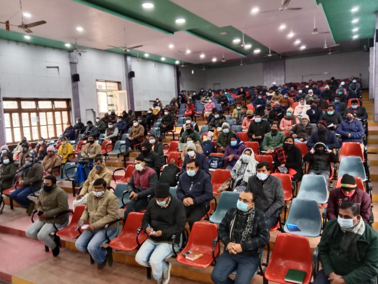पीलीभीत : नामित नोडल अधिकारी द्वारा अपने बूथों का भ्रमण कर मतदान का प्रतिशत बढ़ाने हेतु मतदाताओं को किया जायेगा जागरूक।