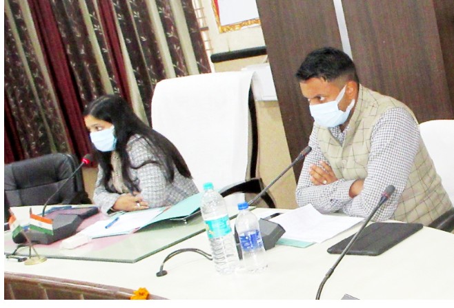 बरेली- जिलाधिकारी मानवेन्द्र सिंह जारी कीये आदेश