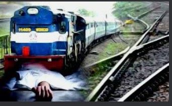बरेली- खाना खाने गए दोस्त,बापसी में ट्रेन बन गयी काल,चपेट में आ गए