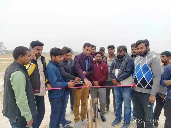 मैनपुरी: मनोज यादव ने फीता काटकर टूर्नामेंट का किया शुभारंभ