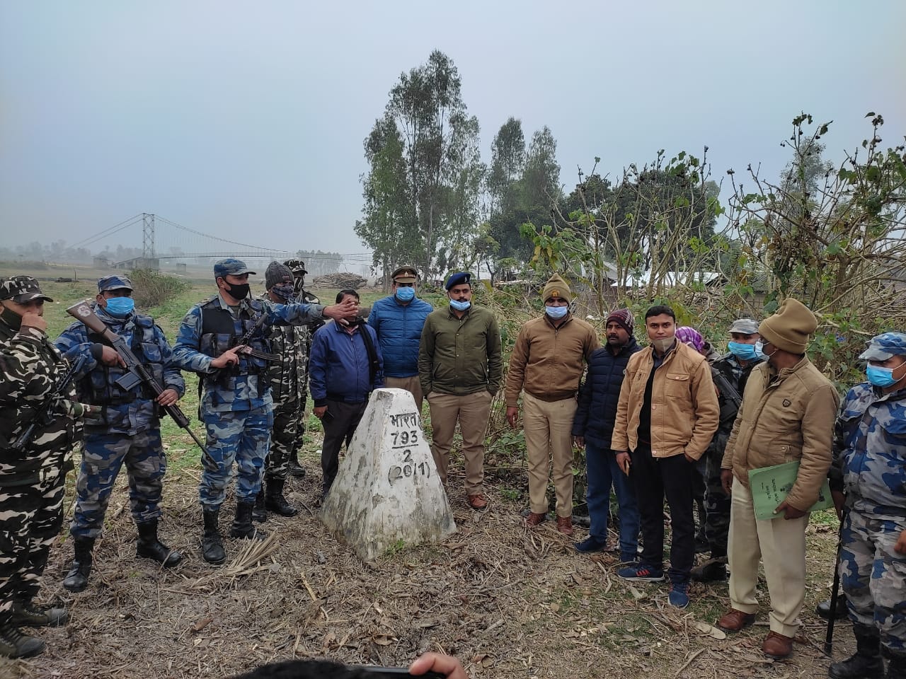 पीलीभीत :भारत नेपाल बॉर्डर पर संयुक्त पेट्रोलिंग की गई।