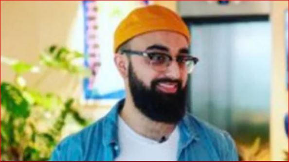 अजब गजब : 'सुंदर, संस्कारी, सुशील पत्नी की तलाश', शादी के लिए बेताब शख्स ने लगवाईं चौराहे पर होर्डिंग