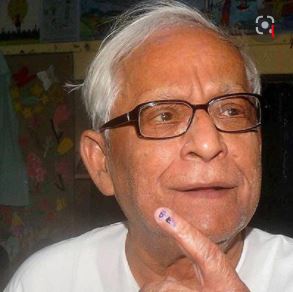 पद्म भूषण सम्मान लेने से बंगाल के पूर्व मुख्‍यमंत्री व वयोवृद्ध माकपा नेता बुद्धदेव भट्टाचार्य ने किया इन्कार