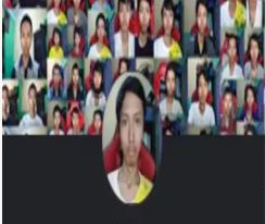 अजब गजब : 5 साल तक हर दिन बिना नहाए शख्स ने खींची सेल्फी, 5 ही दिन में बेचकर बन गया करोड़पति!