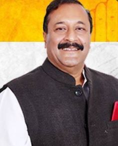 फाेरलेन प्रभावितों को सिर्फ आश्वसनों में उलझा रही प्रदेश सरकार : अजय महाजन