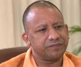 अखिलेश नहीं चाहते आजम जेल से बाहर आएं : योगी आदित्यनाथ