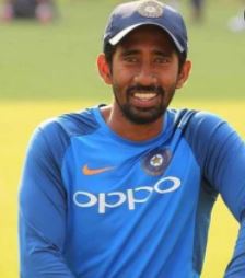 BCCI हुआ भारतीय विकेटकीपर रिद्धिमान साहा के ट्वीट पर सख्त