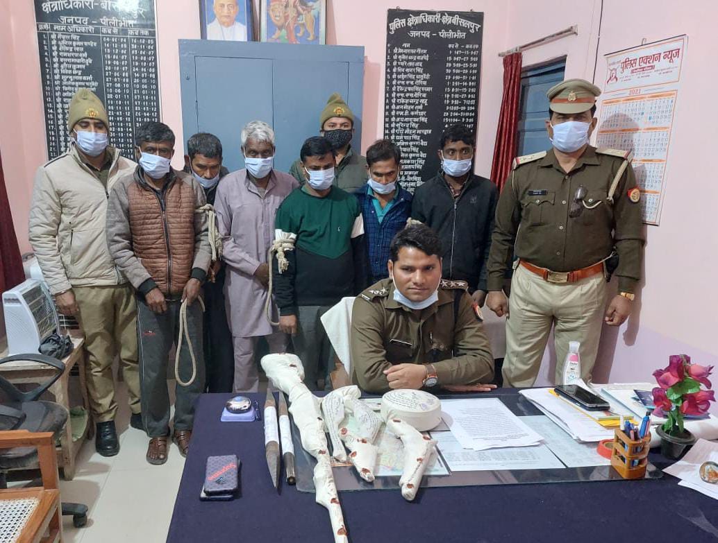 पीलीभीत: अंतर राज्जीय गिरोह के छह अभियुक्तों को थाना बिलसंडा पुलिस ने चोरी के माल सहित किया गिरफ्तार।