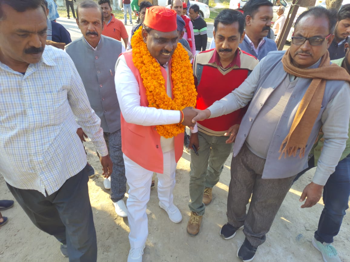 जौनपुर:समाजवादी प्रत्यासी के रूप में तेजबहादुर मौर्य (पप्पू) को मिल रहा लोगो का जबरजस्त समर्थन