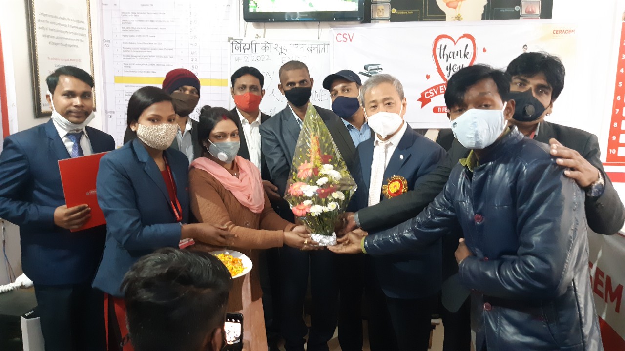 अंबिकापुर-: रीड की हड्डी मानव शरीर का जड़ है... मि.कांग