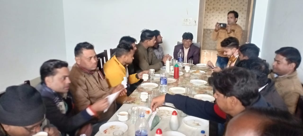 पीलीभीत: पूरनपुर प्रेस क्लब की बैठक में मतदाता जागरूकता सहित कई मुद्दों पर हुई चर्चाराष्ट्रहित में मतदान करने की बनी सहमति।