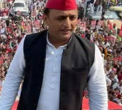 छह चरणों में आंकड़ा दो तिहाई बहुमत के पार, सपा का दावा समाजवादी गठबंधन की सरकार बनना तय