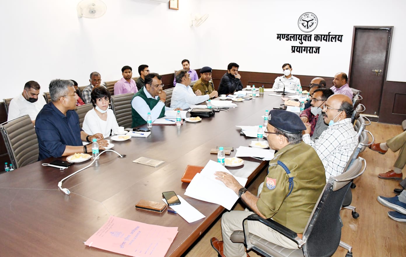 प्रयागराज : सिटी लॉजिस्टिक्स प्लान बनाने हेतु मंडलायुक्त ने सभी संबंधित अधिकारियों के साथ की समन्वय बैठक।