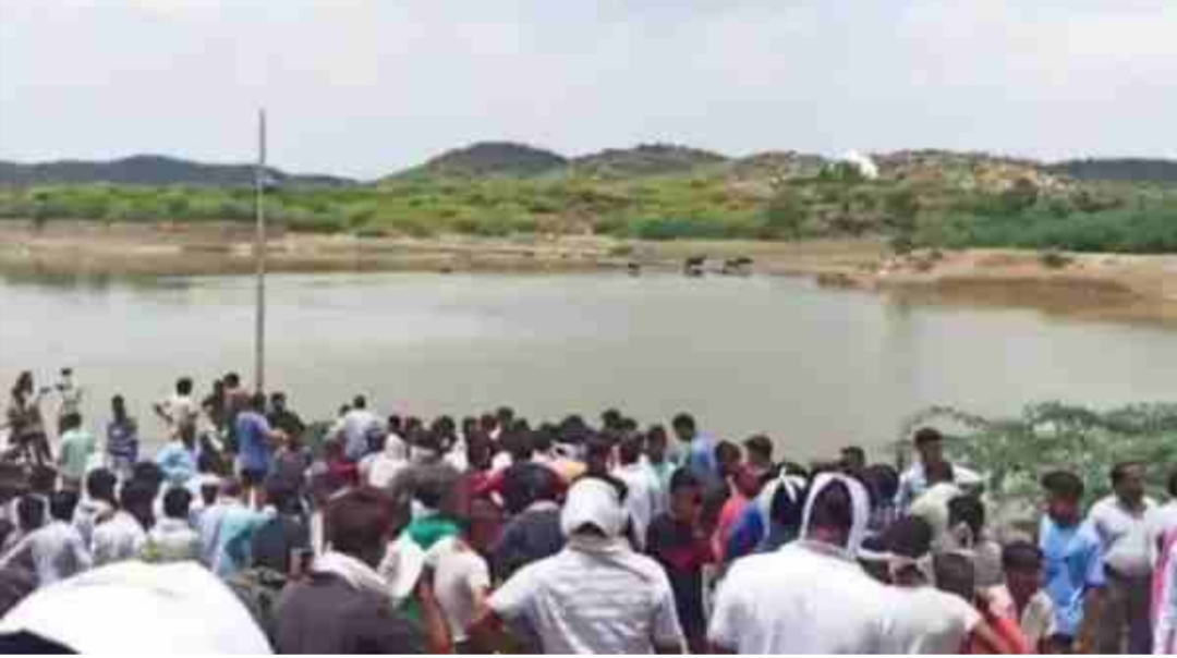 बहराइच- सरयू नहर में डूबा युवक, गोताखोरों के द्वारा 20 घंटे के अथक प्रयास के पश्चात मिला शव ।