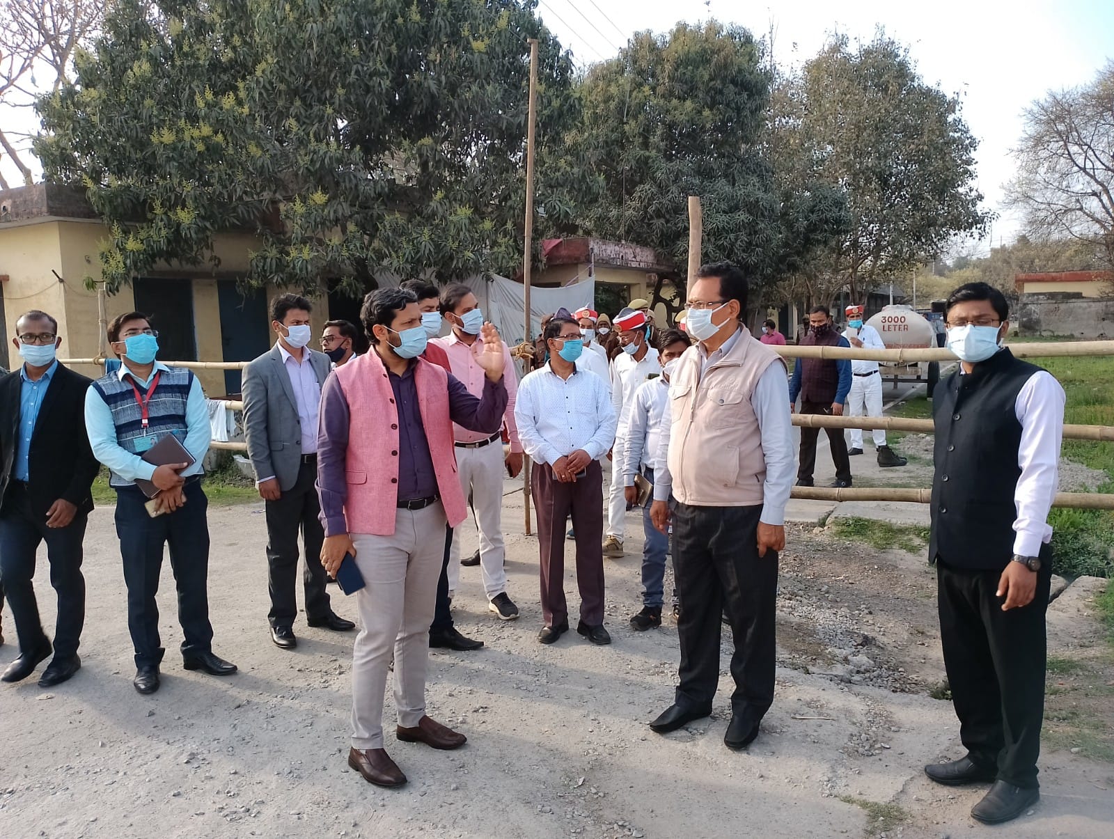पीलीभीत: जिला निर्वाचन अधिकारी द्वारा मतगणना से सम्बन्धित तैयारियों का लिया गया जायजा।