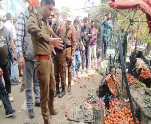 जम्मू-कश्मीर: ऊधमपुर में विस्फोट, एक की मौत-14 घायल