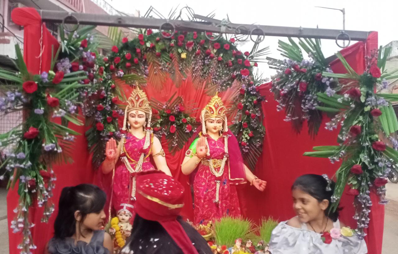 रायपुर :- माहेश्वरी महिला मंडल नेवरा द्वारा हर्षोल्लास के साथ मनाया गया गणगौर
