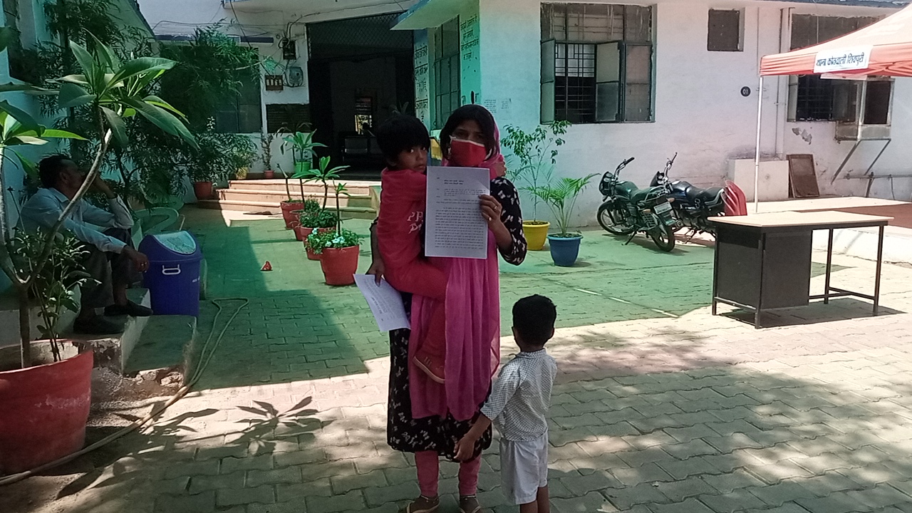 शिवपुरी:लक्ष्मी खत्री को ससुरालजनी कर रहे प्रताड़ित कर रहे दहेज की मांग, शादी डॉट कॉम के जरिए हुई थी शादी