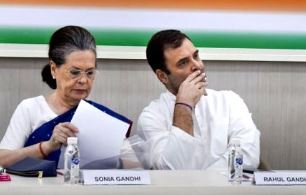 सिब्बल के पार्टी छोड़ने के फैसले ने दिए कांग्रेस को बड़े संकेत