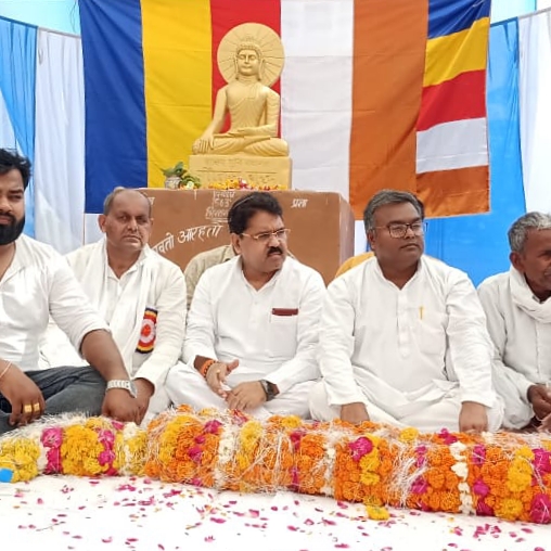 मैनपुरी: किशनी में निकाल गई विशाल धम्म यात्रा