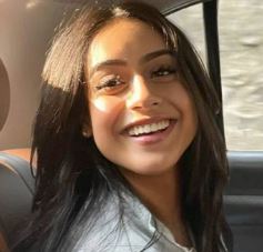 अजय देवगन ने न्यासा देवगन को कम उम्र में मिल रहे फेम से परेशान हुए