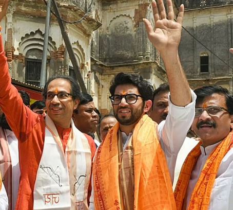 पूरे देश में मुश्किल की घडी में है परिवार, UP में यादव, दिल्ली में गांधी, पंजाब में बादल