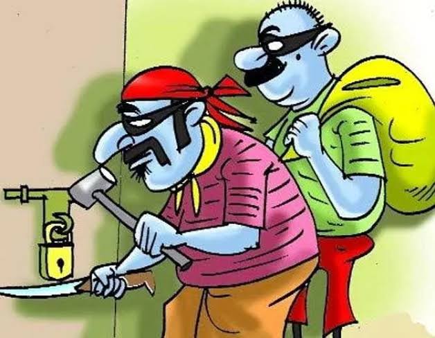 पीलीभीत :क्षेत्र में चोरी होने की आशंकाओं को लेकर ग्रामीणों में भय देखने को मिल रहा है