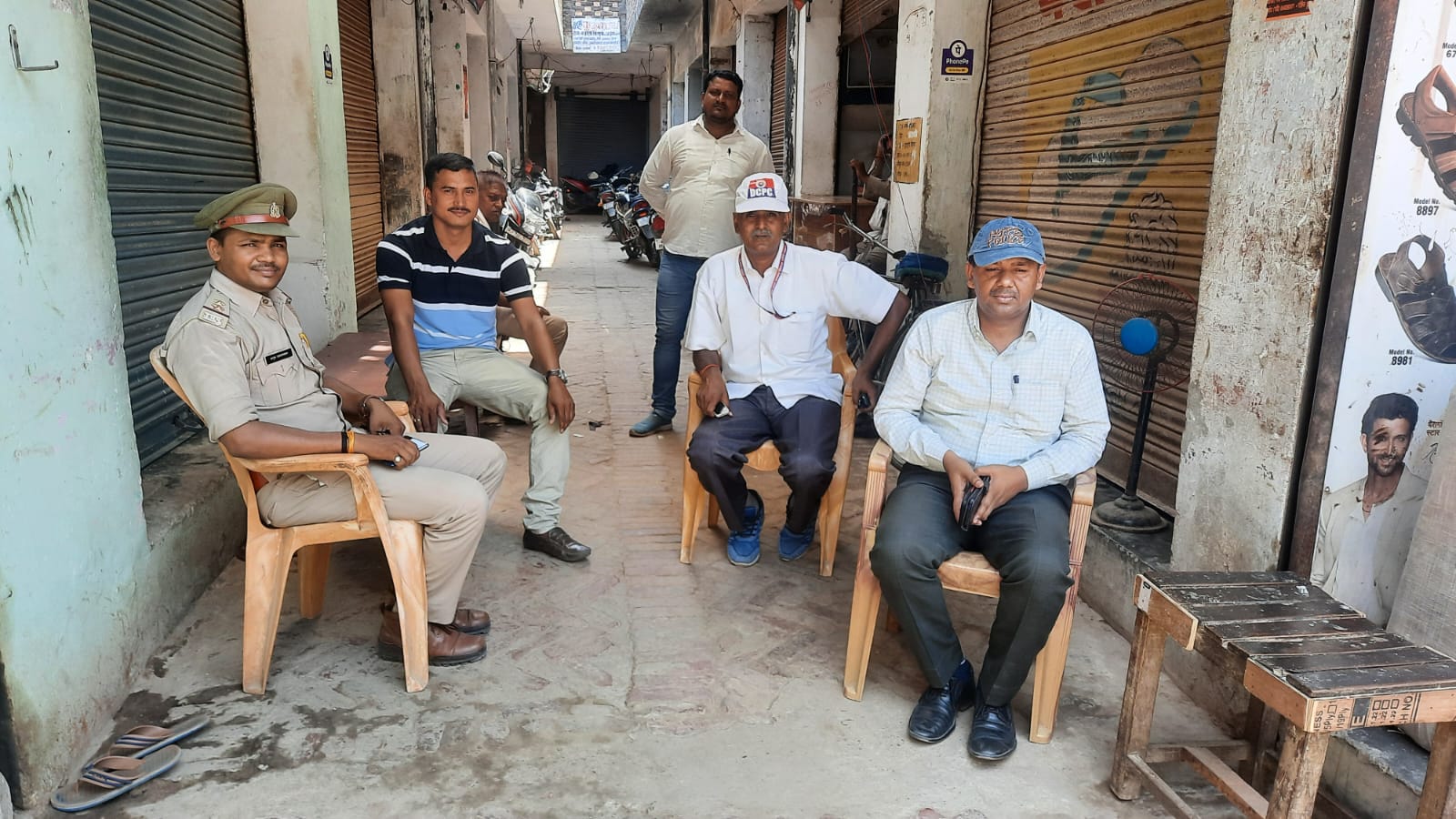 प्रयागराज- तहसील कोरांव के कोरांव मार्केट मे नूरी मस्जिद मे जुमे की नमाज पूर्व की भाँति सकुशल सम्पन्न
